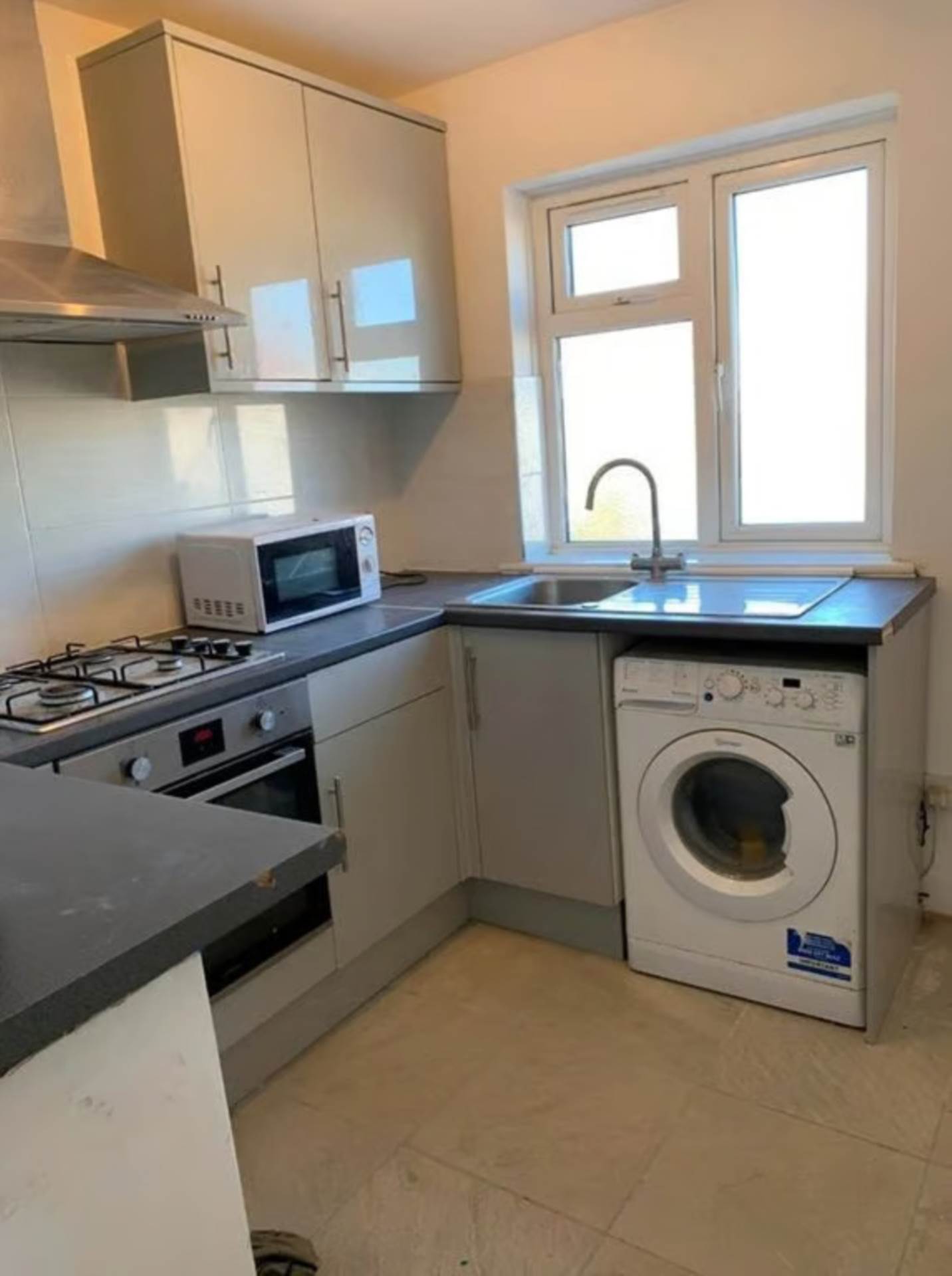 Spring Grove Crescent, Hounslow, Image 5