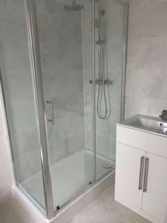 Spring Grove Crescent, Hounslow, Image 10