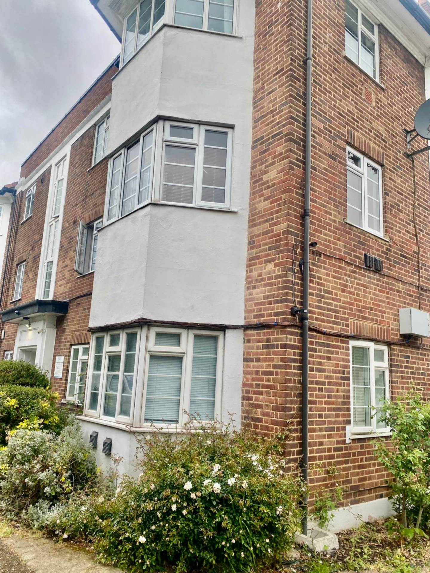 West Court, Hounslow, Image 4