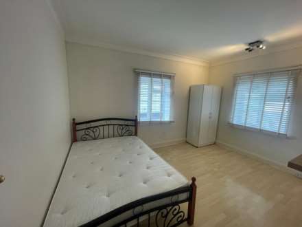 West Court, Hounslow, Image 3