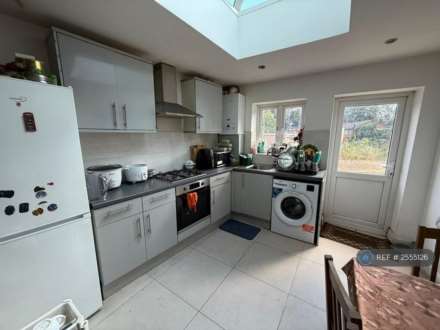Property For Rent Spring Grove Crescent, Hounslow