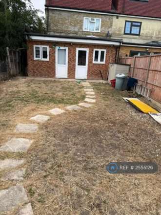 Spring Grove Crescent, Hounslow, Image 4