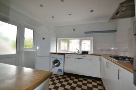 Gunnersbury Avenue, London, Image 1