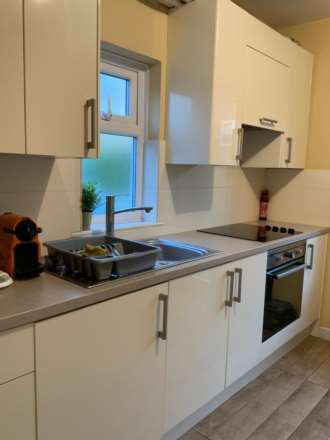 Mellitus Street, London, Image 3