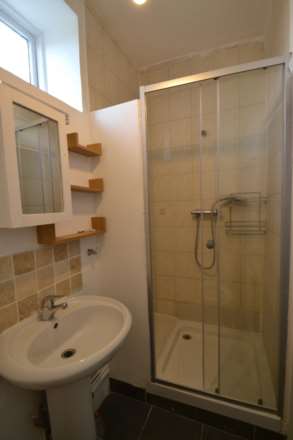 Sutton Court, Chiswick, Image 10