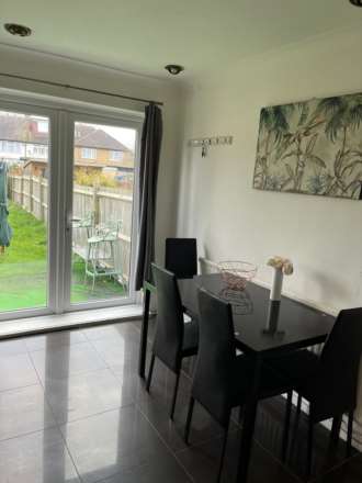 Drew Gardens, Greenford, Image 3