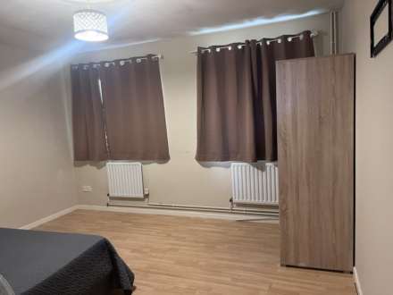 Trenmar Gardens, Harlesden, Image 3