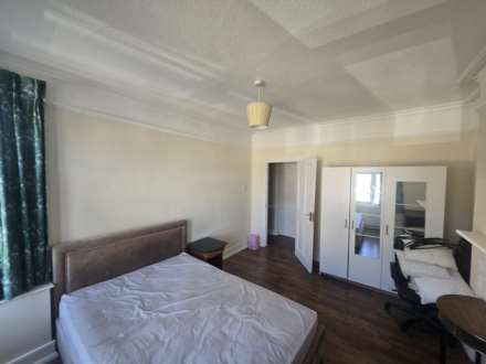 Cowper Road, London, Image 4