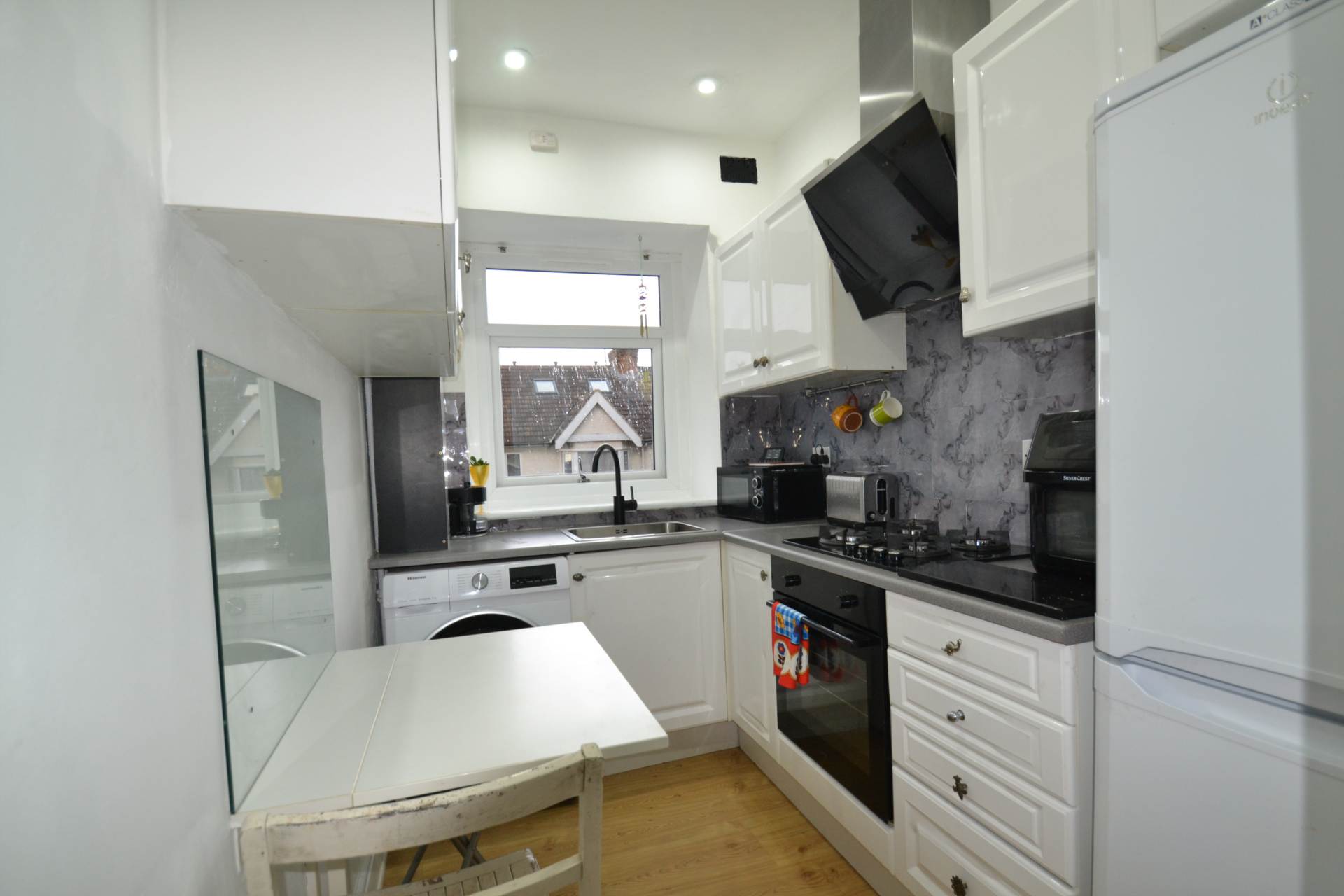 Drayton Bridge Road, London, Image 2