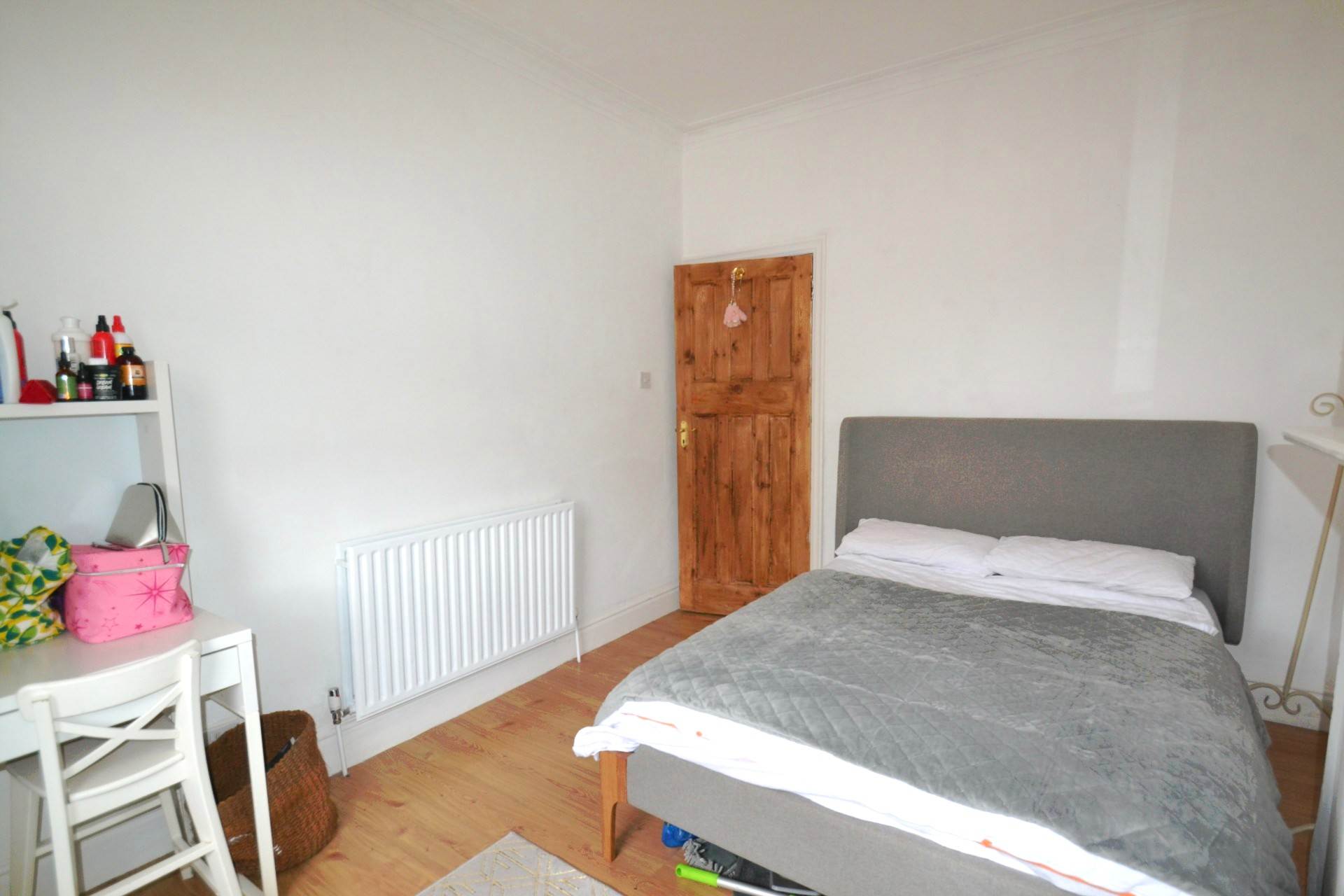 Drayton Bridge Road, London, Image 3