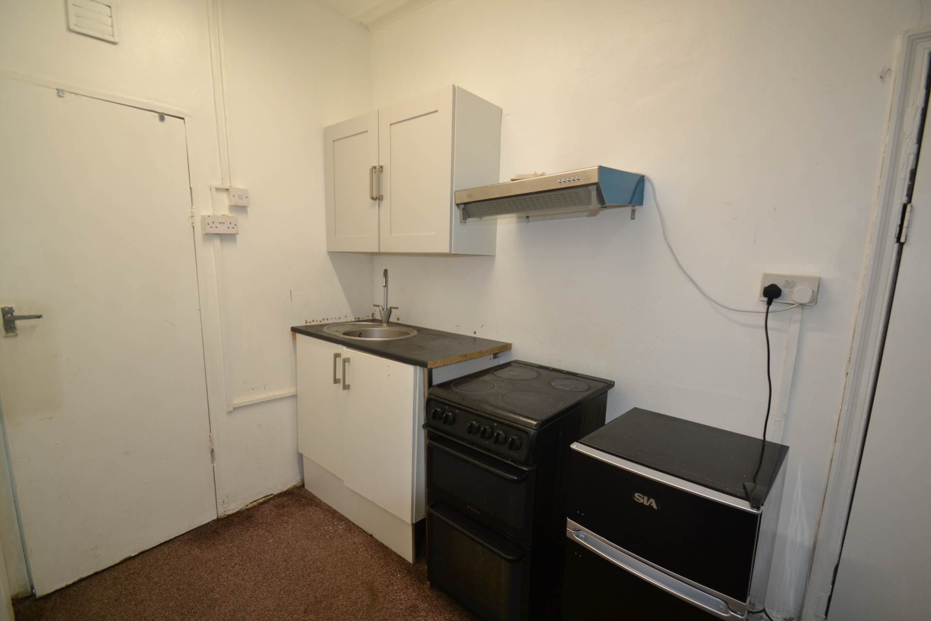 Uxbridge Road, London, Image 5