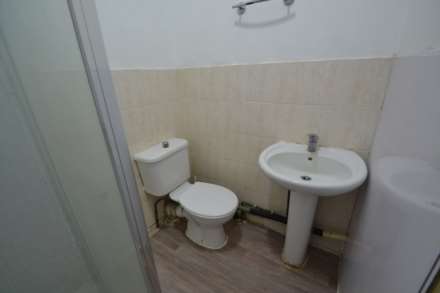 Uxbridge Road, London, Image 4