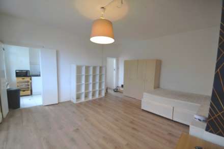 Studio, Sutton Court Road, Chiswick