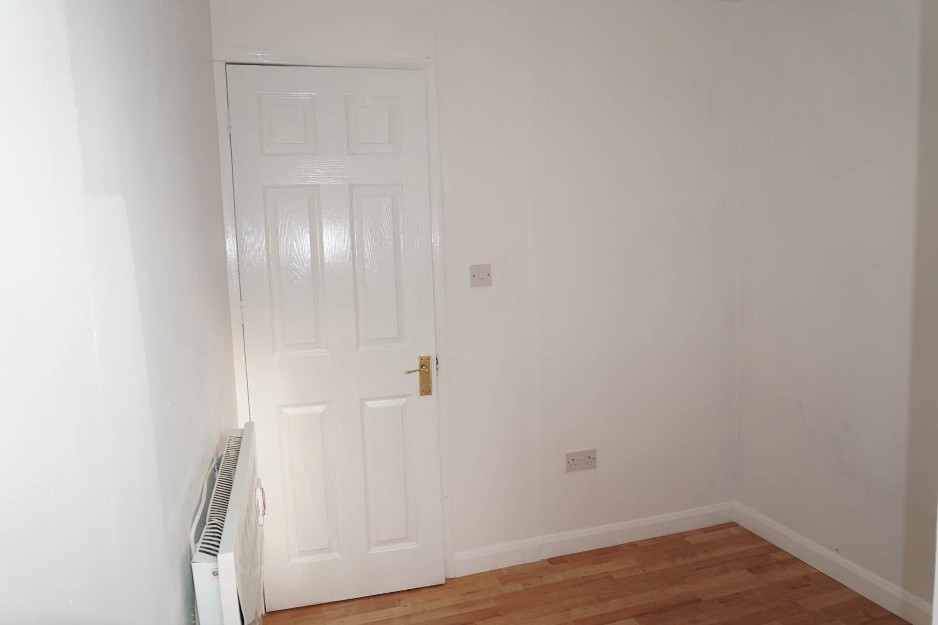 Corris Green, London, Image 7