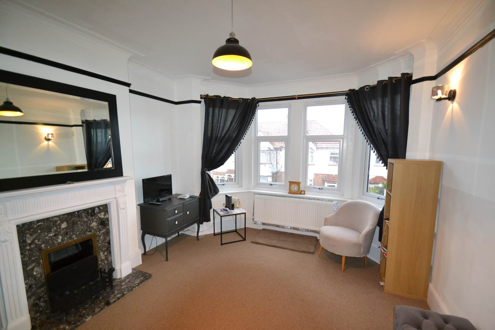 Drayton Bridge Road, London, Image 2