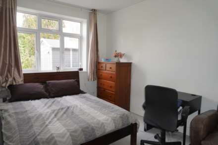 The Ridings, London, Image 1