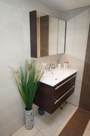 The Ridings, London, Image 3