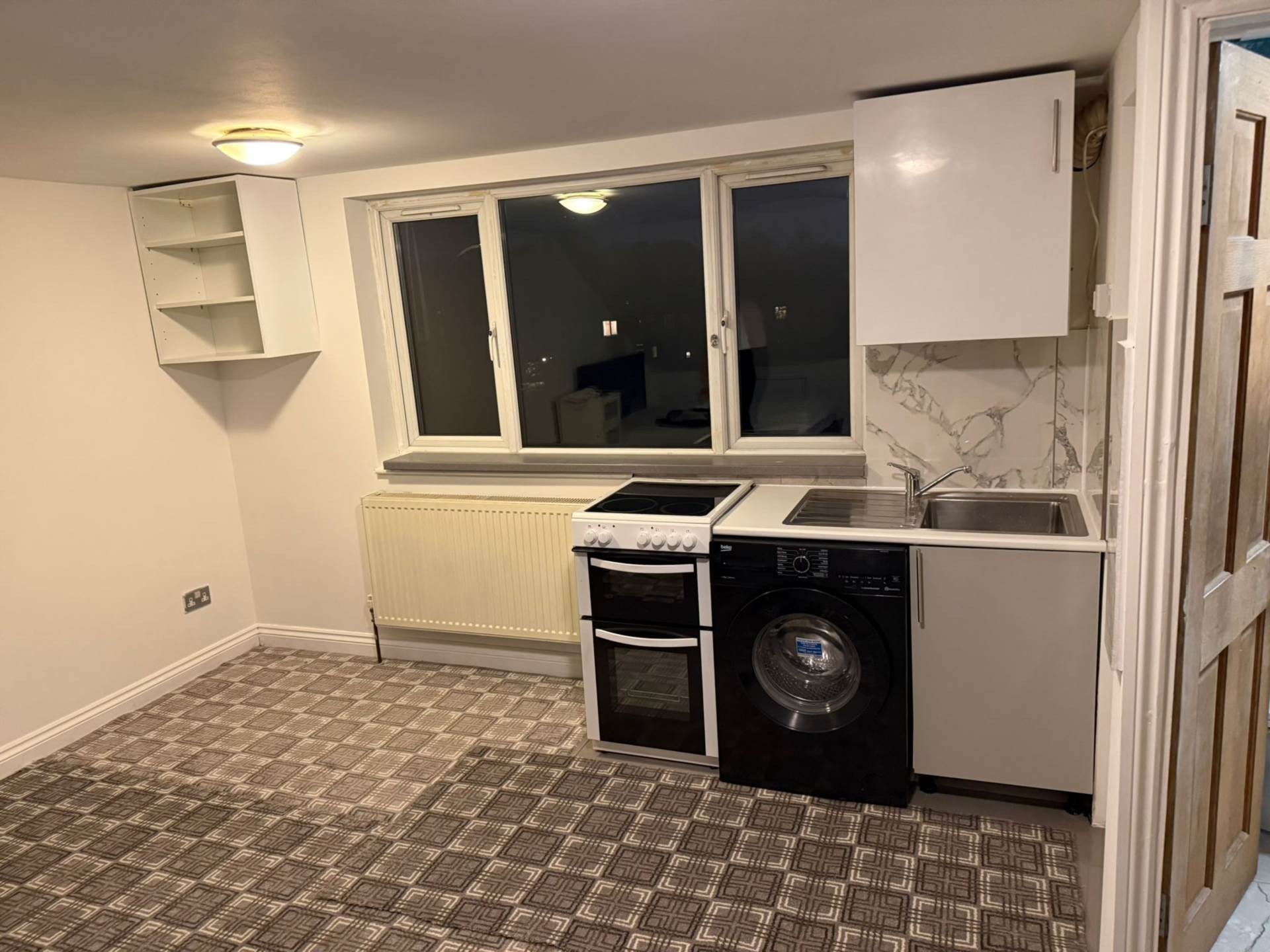 Priory Gardens, London, Image 4