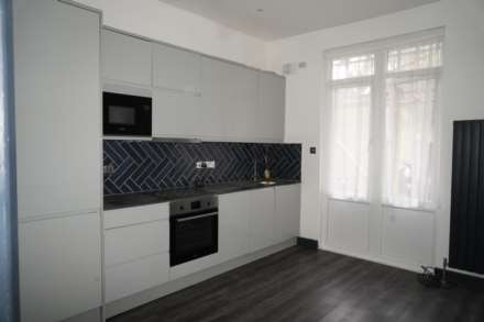 North Avenue, London, Image 2