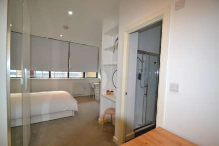 Unit       London Road, Kingston Upon Thames, Image 2