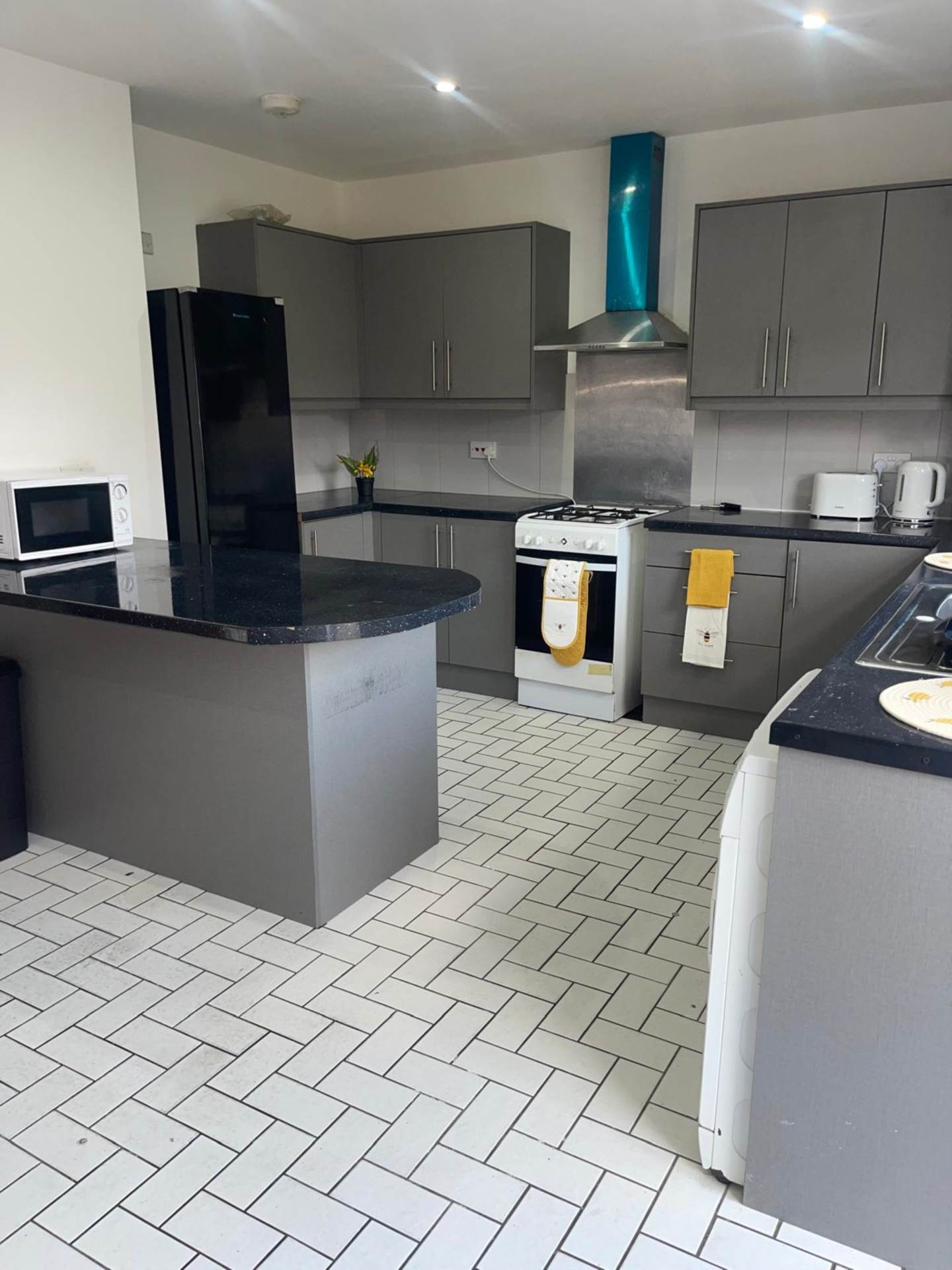 Springwell Road, Hounslow, Image 3