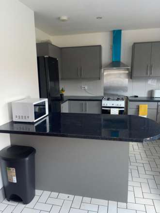 Springwell Road, Hounslow, Image 1