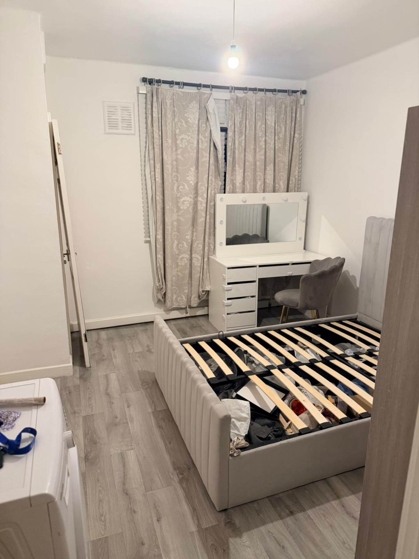 Trafalgar Road, London, Image 7