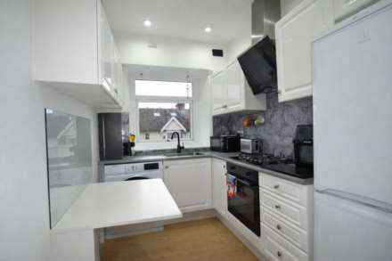 Property For Rent Drayton Bridge Road, London