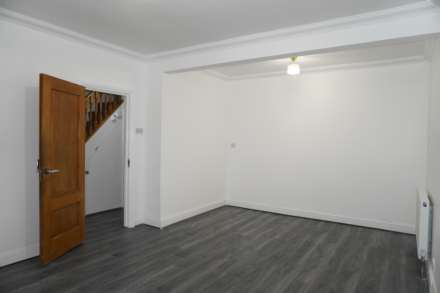 Lady Margaret Road, Uxbridge, Image 12