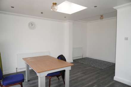 Lady Margaret Road, Uxbridge, Image 16