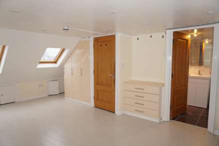 Lady Margaret Road, Uxbridge, Image 2