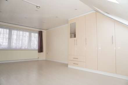 Lady Margaret Road, Uxbridge, Image 4