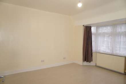 Lady Margaret Road, Uxbridge, Image 6