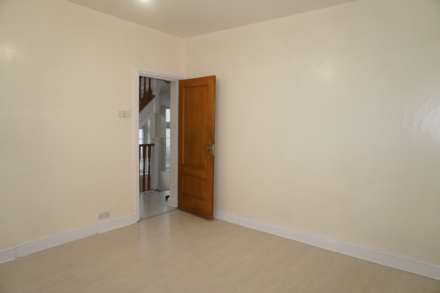 Lady Margaret Road, Uxbridge, Image 7