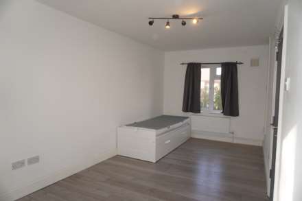 3 Bedroom Semi-Detached, Carlyon Road, Wembley