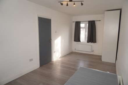 Carlyon Road, Wembley, Image 13