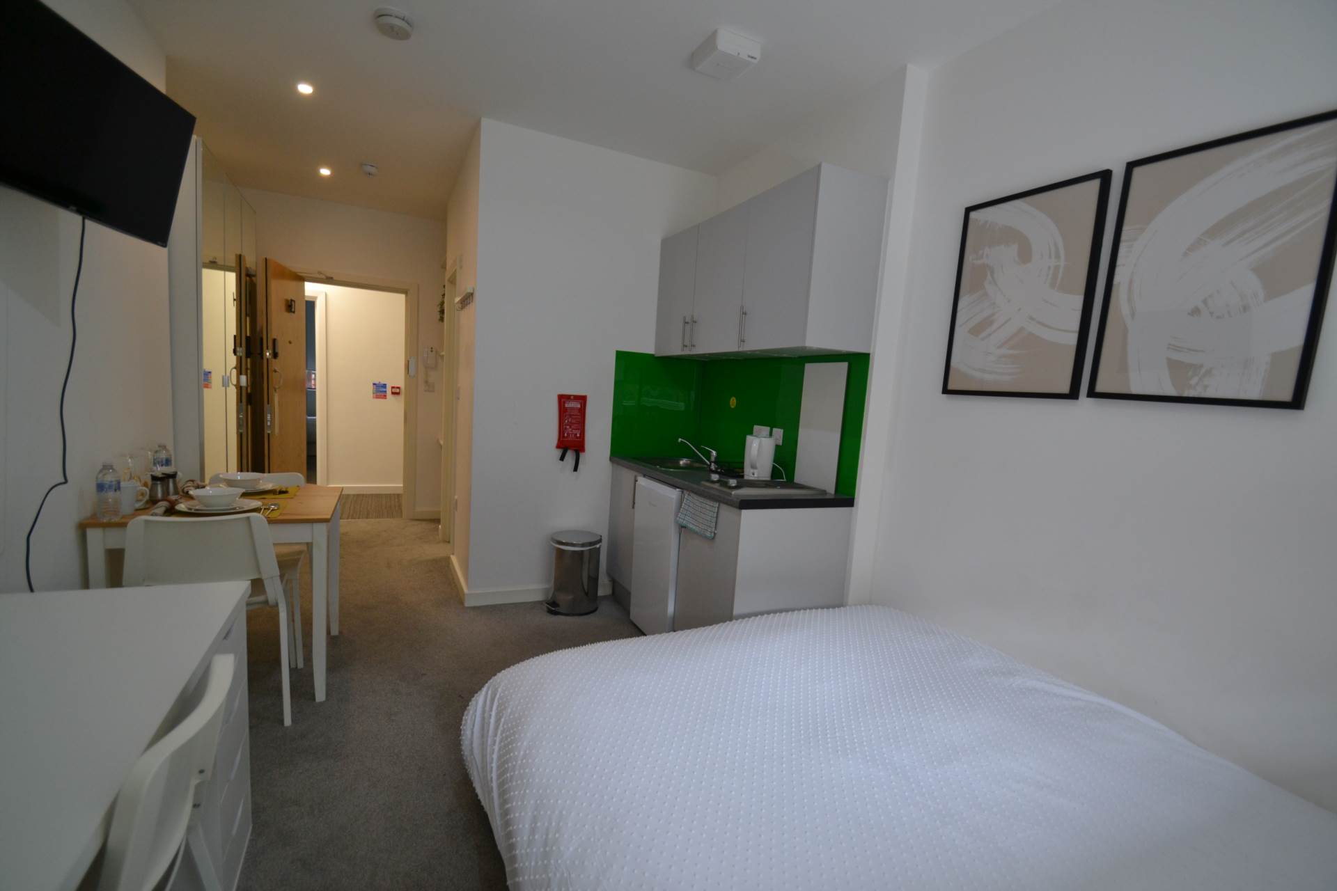 London Road, Kingston Upon Thames, Image 2