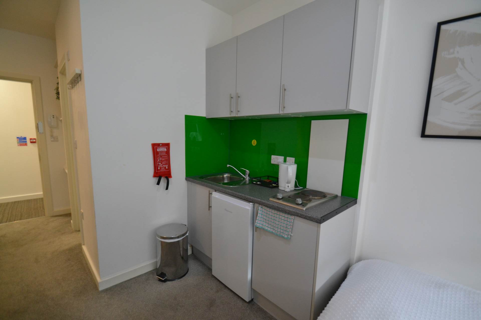 London Road, Kingston Upon Thames, Image 3