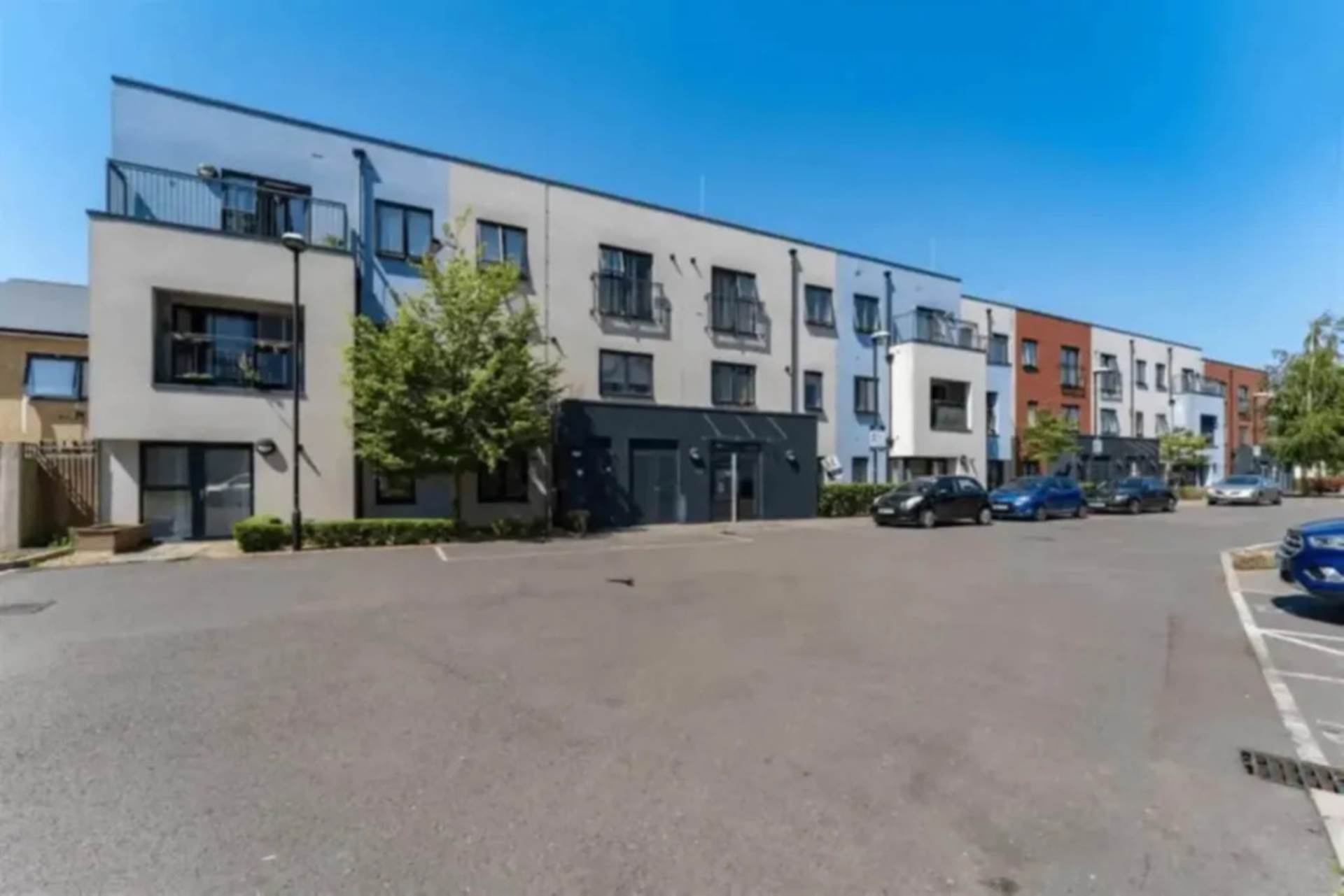 Salisbury Road, Southall, Image 8