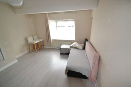 Langdale, Greenford, Image 2