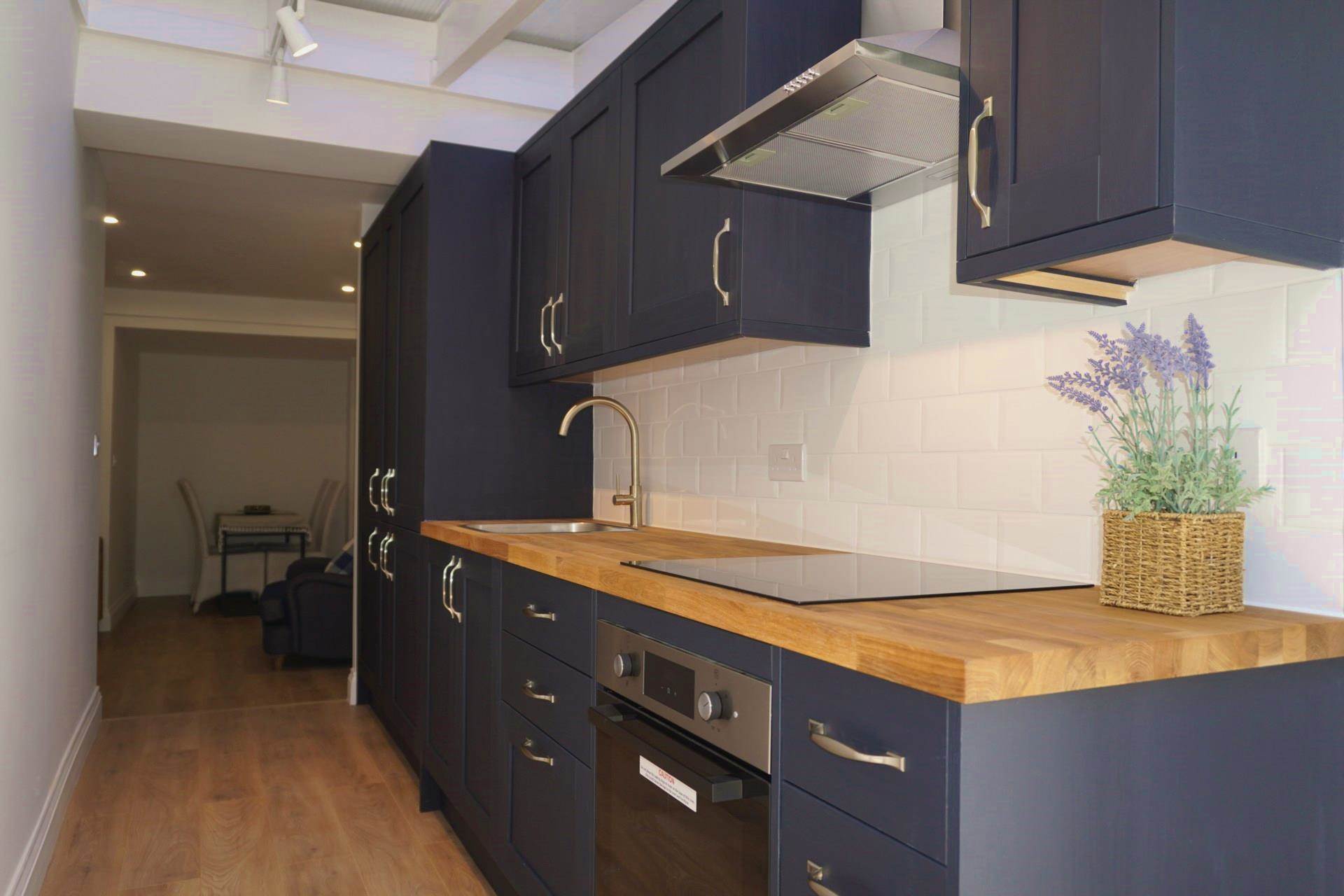 Hetley Road, London, Image 1