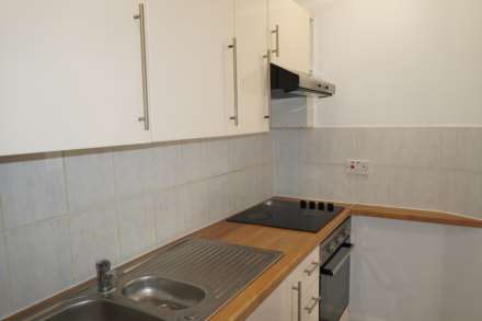 Corris Green, London, Image 9