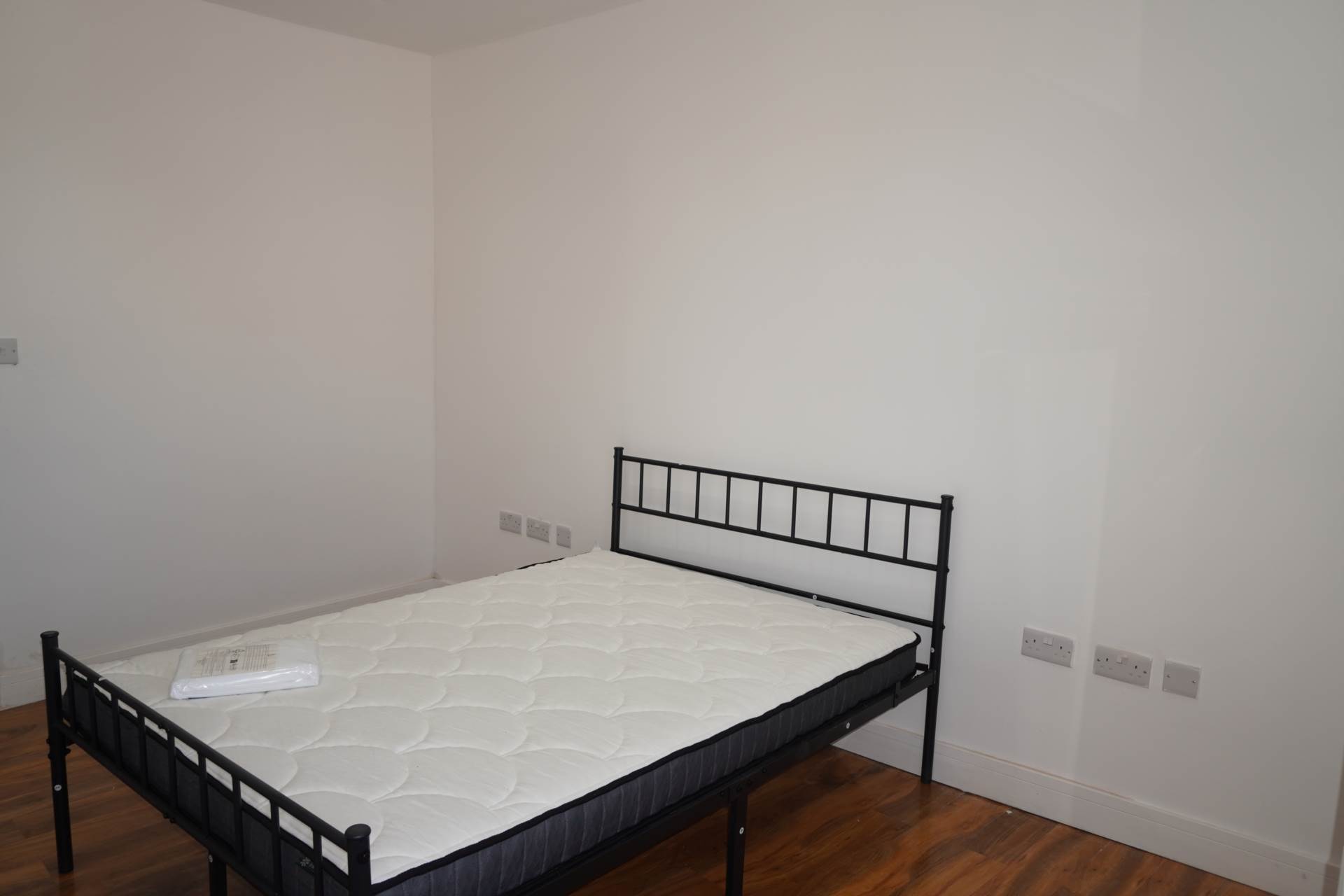 Southroad, Southall, Image 3