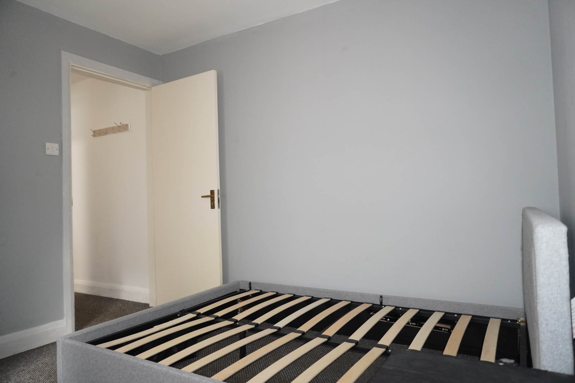 The Broadway, London, Image 1