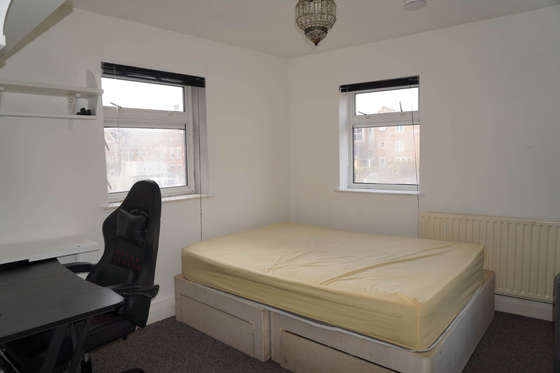 The Broadway, London, Image 4