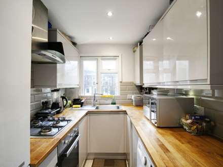 St. Stephens Avenue, London, Image 9