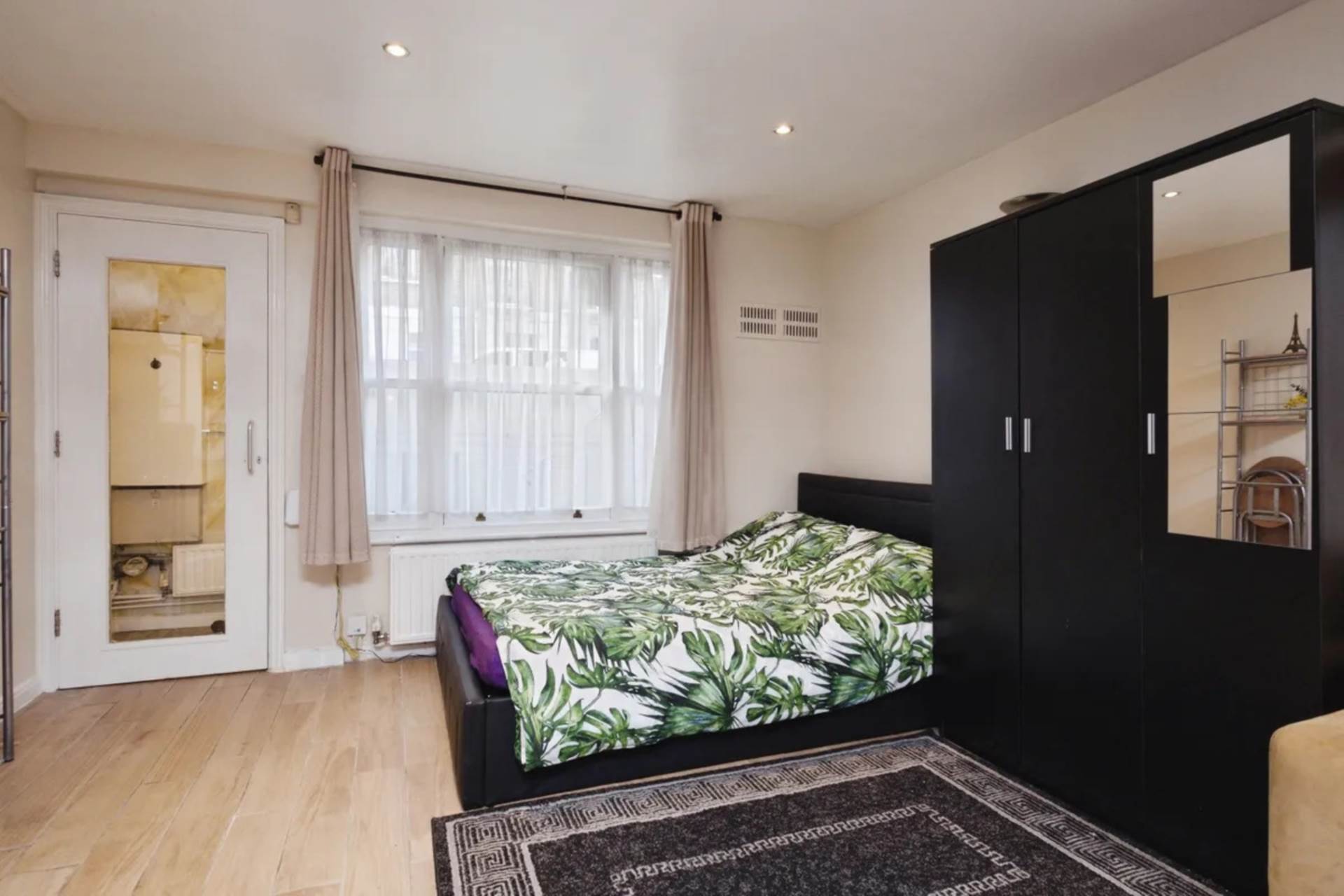 Swinton Street, London, Image 2