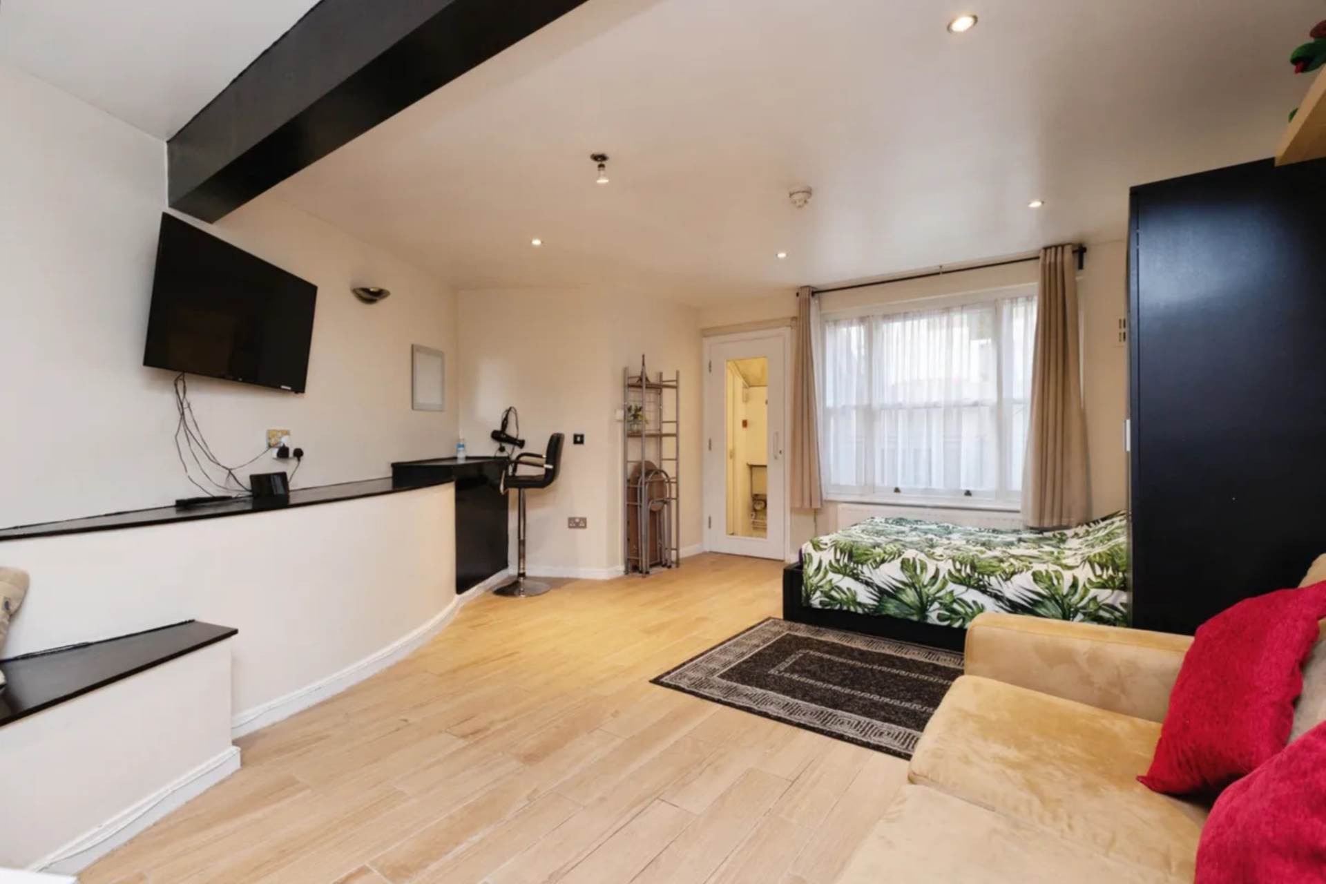 Swinton Street, London, Image 5