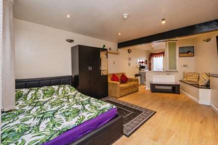 Swinton Street, London, Image 6