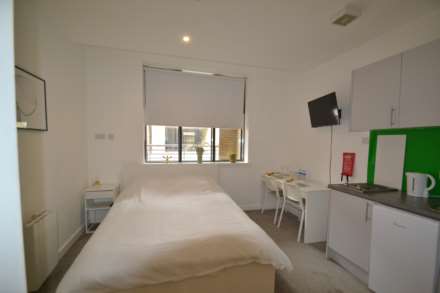 Unit       London Road, Kingston Upon Thames, Image 4